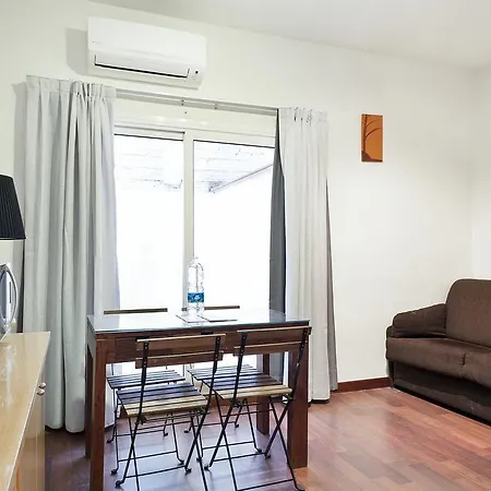Apartamentos Laforja Barcellona Esterno foto
