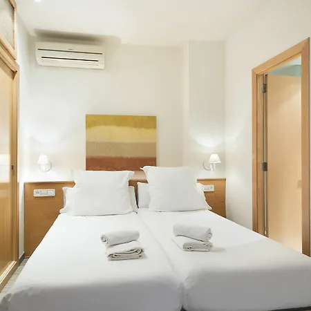 Apartamentos Laforja Barcellona Esterno foto