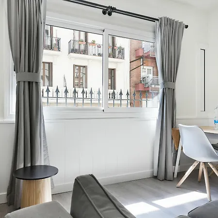 Apartamentos Laforja Barcellona Esterno foto
